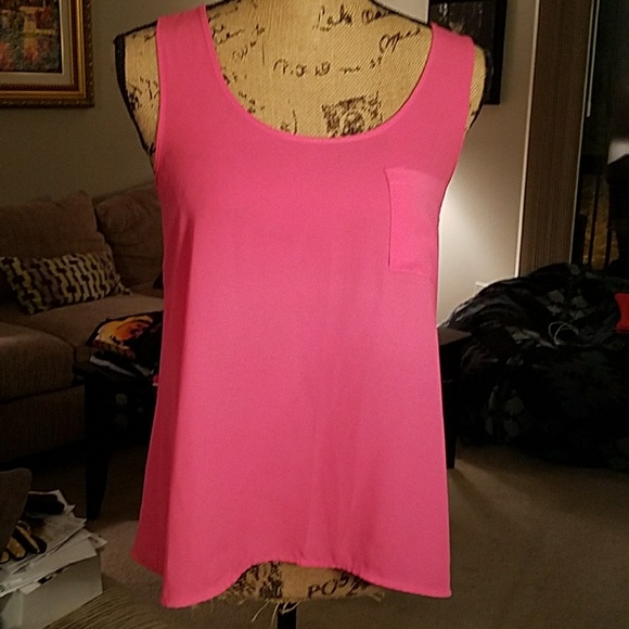 Pink top - Picture 1 of 3